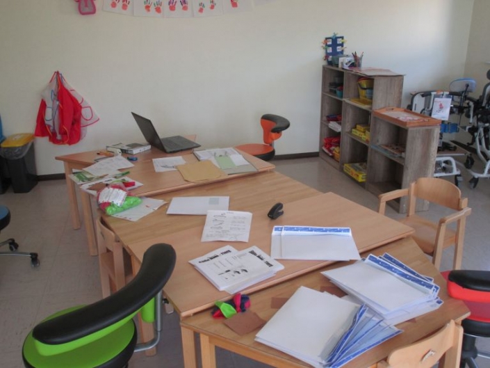  Leerer Kindergarten- Leere Räume - LFZ 